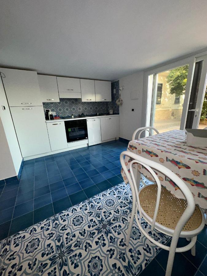 Il Viandante Sul Mare Apartment Salerno Luaran gambar