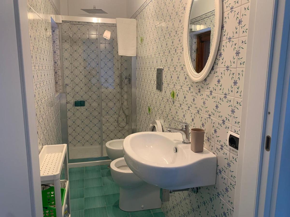 Il Viandante Sul Mare Apartment Salerno Luaran gambar